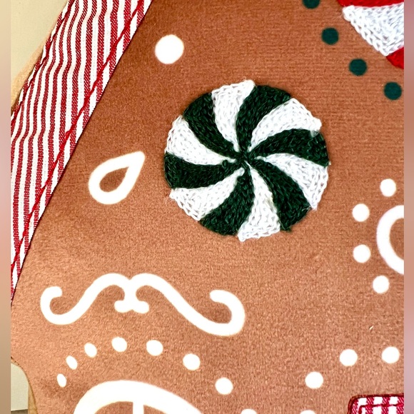 Christmas Gingerbread House Shaped Throw Pillow Cushion Peppermint Candy - Picture 7 of 12